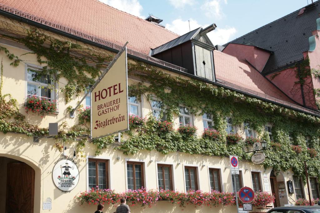 Altstadt-Hotel Zieglerbraeu Дахау Екстериор снимка