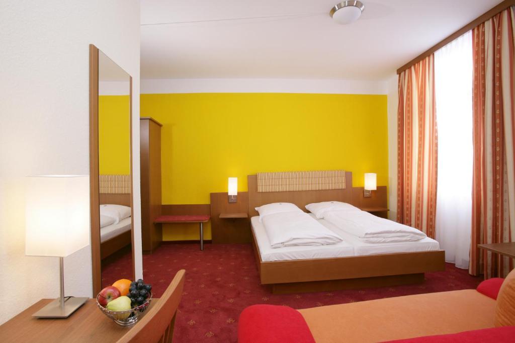 Altstadt-Hotel Zieglerbraeu Дахау Стая снимка