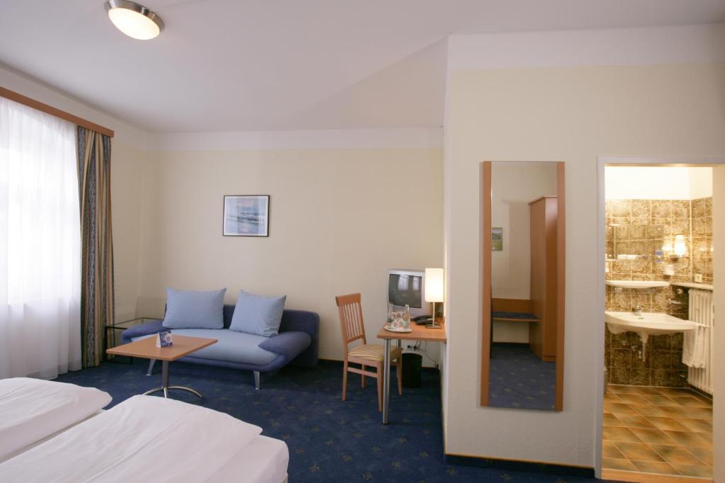 Altstadt-Hotel Zieglerbraeu Дахау Стая снимка