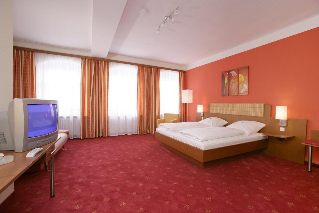 Altstadt-Hotel Zieglerbraeu Дахау Стая снимка